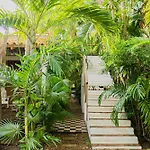 Casa Real Del Cabrero by Soho